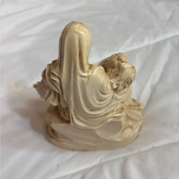 Vintage Statue Pieta Michelangelo A. Santini Vintage approximately 6” - Picture 4 of 8